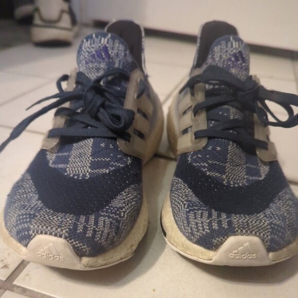 Adidas Ultraboost Light Women Size 5.5 Sneakers Running Shoe Blue White - Picture 6 of 6
